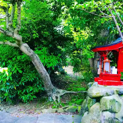 嶺樹院の末社