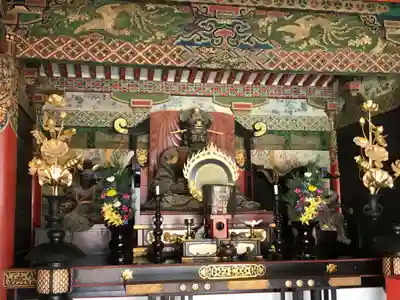 中山寺の本殿・本堂