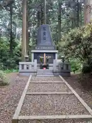 御岩神社の建物その他