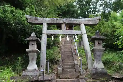 大六天麻王神社の鳥居