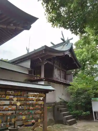 四山神社の本殿・本堂