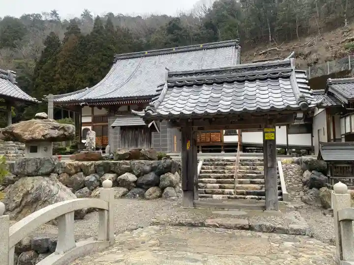 檀渓寺の{uncategorized: "未分類", other: "その他", undefined: "問題あり", building: "その他建物", grave: "お墓", sacred_gate: "鳥居", guardian: "狛犬", statue: "像", buddha: "仏像", history: "歴史", nature: "自然", garden: "庭園", animal: "動物", pagoda: "塔", temizu: "手水舎", mountain_gate: "山門・神門", sanctuary: "本殿・本堂", subordinate: "末社・摂社", art: "芸術", scenery: "景色", jizo: "地蔵", ema: "絵馬", goshuin: "御朱印", omikuji: "おみくじ", items: "授与品その他", amulet: "お守り", goshuincho: "御朱印帳", eats: "食事", festival: "お祭り", votive_dance: "神楽", shichigosan: "七五三参", wedding: "結婚式", experience: "体験その他", initially: "初詣", around: "周辺", anti_infection: "感染症対策"}