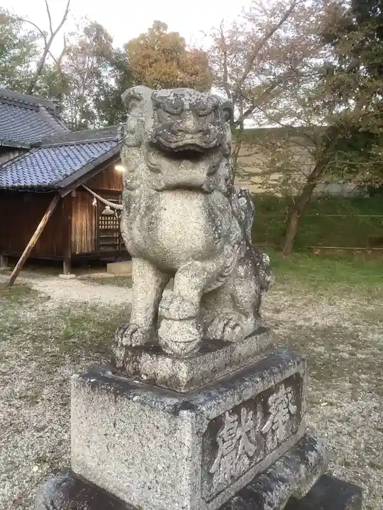 八幡宮(西田八幡宮)の狛犬