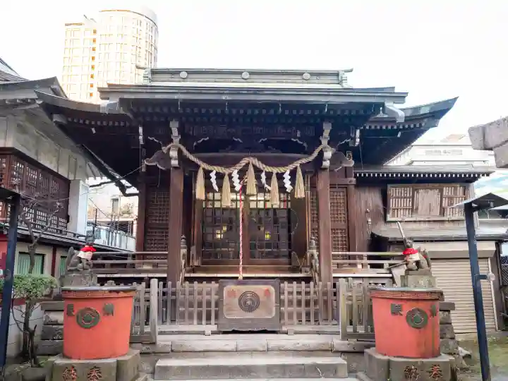 柳森神社の{uncategorized: "未分類", other: "その他", undefined: "問題あり", building: "その他建物", grave: "お墓", sacred_gate: "鳥居", guardian: "狛犬", statue: "像", buddha: "仏像", history: "歴史", nature: "自然", garden: "庭園", animal: "動物", pagoda: "塔", temizu: "手水舎", mountain_gate: "山門・神門", sanctuary: "本殿・本堂", subordinate: "末社・摂社", art: "芸術", scenery: "景色", jizo: "地蔵", ema: "絵馬", goshuin: "御朱印", omikuji: "おみくじ", items: "授与品その他", amulet: "お守り", goshuincho: "御朱印帳", eats: "食事", festival: "お祭り", votive_dance: "神楽", shichigosan: "七五三参", wedding: "結婚式", experience: "体験その他", initially: "初詣", around: "周辺", anti_infection: "感染症対策"}