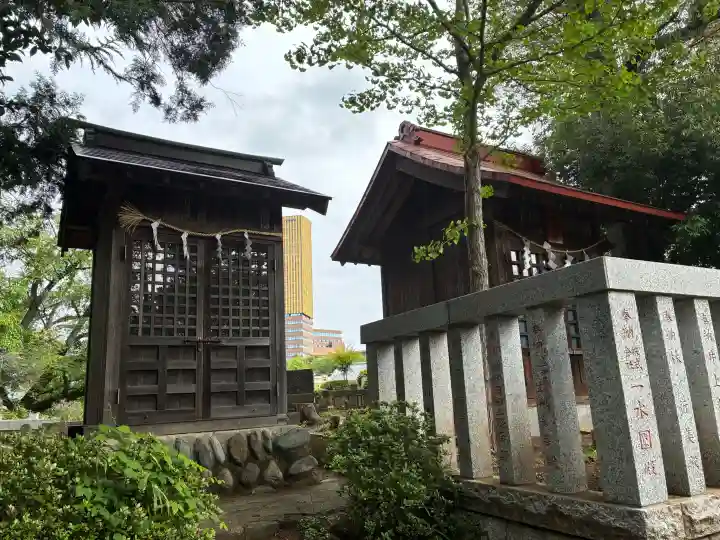 大塚八幡神社の{uncategorized: "未分類", other: "その他", undefined: "問題あり", building: "その他建物", grave: "お墓", sacred_gate: "鳥居", guardian: "狛犬", statue: "像", buddha: "仏像", history: "歴史", nature: "自然", garden: "庭園", animal: "動物", pagoda: "塔", temizu: "手水舎", mountain_gate: "山門・神門", sanctuary: "本殿・本堂", subordinate: "末社・摂社", art: "芸術", scenery: "景色", jizo: "地蔵", ema: "絵馬", goshuin: "御朱印", omikuji: "おみくじ", items: "授与品その他", amulet: "お守り", goshuincho: "御朱印帳", eats: "食事", festival: "お祭り", votive_dance: "神楽", shichigosan: "七五三参", wedding: "結婚式", experience: "体験その他", initially: "初詣", around: "周辺", anti_infection: "感染症対策"}
