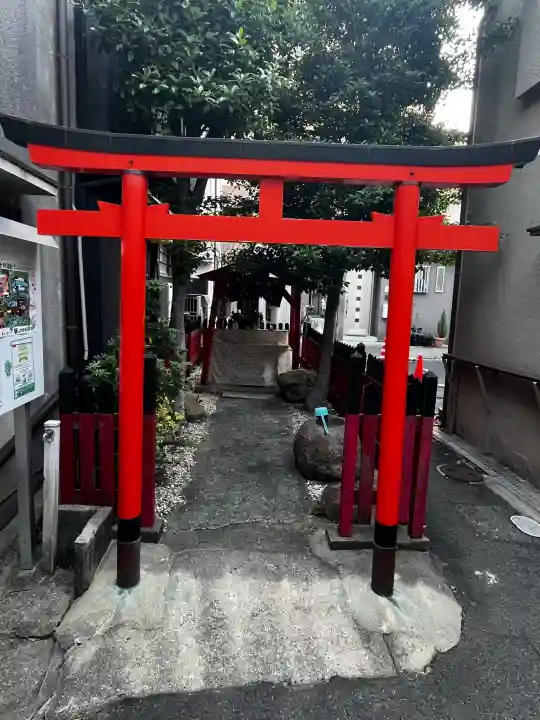 白長龍神の{uncategorized: "未分類", other: "その他", undefined: "問題あり", building: "その他建物", grave: "お墓", sacred_gate: "鳥居", guardian: "狛犬", statue: "像", buddha: "仏像", history: "歴史", nature: "自然", garden: "庭園", animal: "動物", pagoda: "塔", temizu: "手水舎", mountain_gate: "山門・神門", sanctuary: "本殿・本堂", subordinate: "末社・摂社", art: "芸術", scenery: "景色", jizo: "地蔵", ema: "絵馬", goshuin: "御朱印", omikuji: "おみくじ", items: "授与品その他", amulet: "お守り", goshuincho: "御朱印帳", eats: "食事", festival: "お祭り", votive_dance: "神楽", shichigosan: "七五三参", wedding: "結婚式", experience: "体験その他", initially: "初詣", around: "周辺", anti_infection: "感染症対策"}