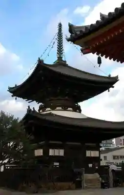 愛染堂勝鬘院の塔