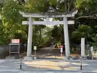 御穂神社の{uncategorized: "未分類", other: "その他", undefined: "問題あり", building: "その他建物", grave: "お墓", sacred_gate: "鳥居", guardian: "狛犬", statue: "像", buddha: "仏像", history: "歴史", nature: "自然", garden: "庭園", animal: "動物", pagoda: "塔", temizu: "手水舎", mountain_gate: "山門・神門", sanctuary: "本殿・本堂", subordinate: "末社・摂社", art: "芸術", scenery: "景色", jizo: "地蔵", ema: "絵馬", goshuin: "御朱印", omikuji: "おみくじ", items: "授与品その他", amulet: "お守り", goshuincho: "御朱印帳", eats: "食事", festival: "お祭り", votive_dance: "神楽", shichigosan: "七五三参", wedding: "結婚式", experience: "体験その他", initially: "初詣", around: "周辺", anti_infection: "感染症対策"}