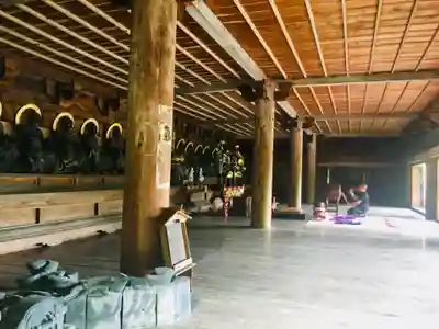 久遠寺の本殿・本堂