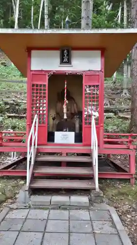 神社（洞爺湖中の島）の末社