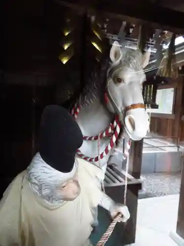 寒川神社の狛犬