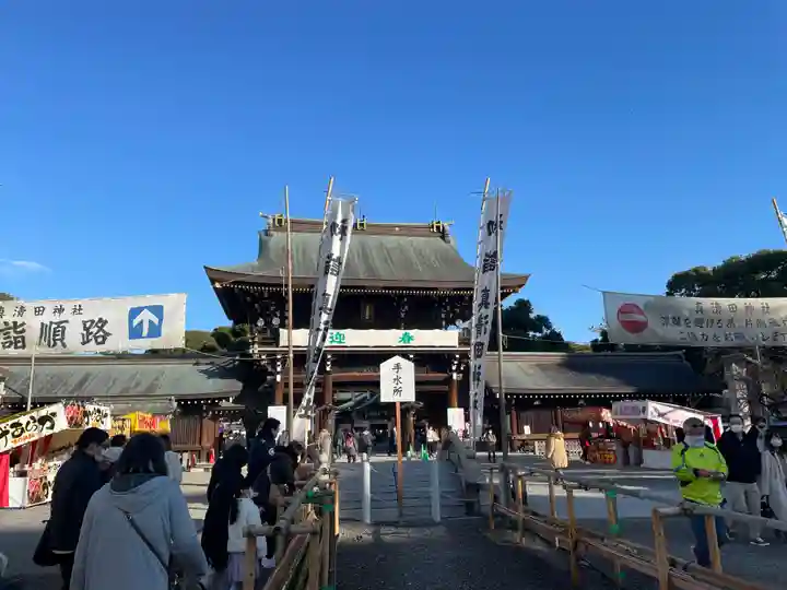 真清田神社の山門・神門