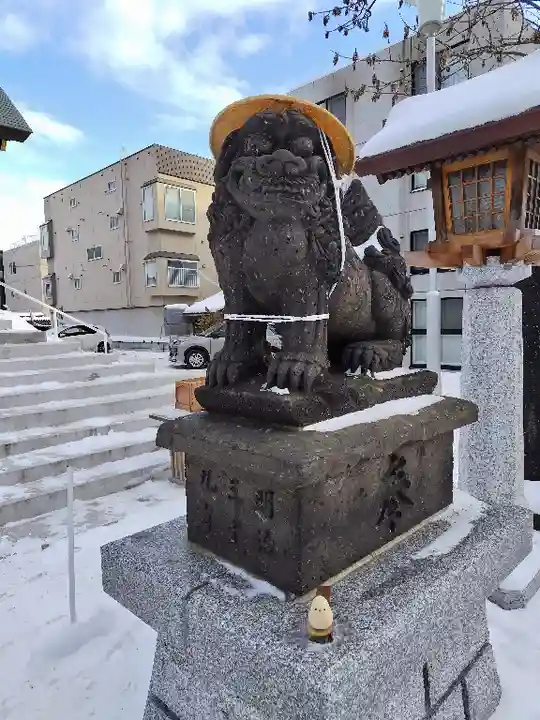 札幌諏訪神社の狛犬