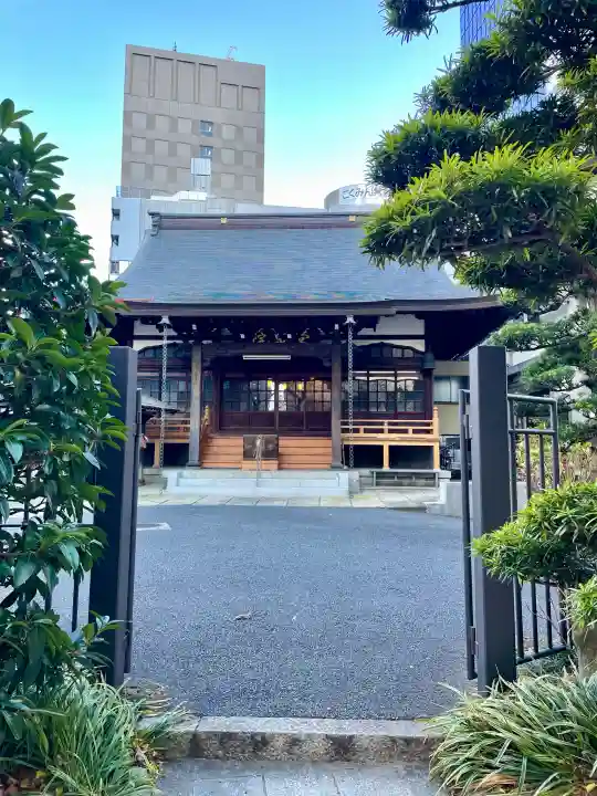 常泉院の{uncategorized: "未分類", other: "その他", undefined: "問題あり", building: "その他建物", grave: "お墓", sacred_gate: "鳥居", guardian: "狛犬", statue: "像", buddha: "仏像", history: "歴史", nature: "自然", garden: "庭園", animal: "動物", pagoda: "塔", temizu: "手水舎", mountain_gate: "山門・神門", sanctuary: "本殿・本堂", subordinate: "末社・摂社", art: "芸術", scenery: "景色", jizo: "地蔵", ema: "絵馬", goshuin: "御朱印", omikuji: "おみくじ", items: "授与品その他", amulet: "お守り", goshuincho: "御朱印帳", eats: "食事", festival: "お祭り", votive_dance: "神楽", shichigosan: "七五三参", wedding: "結婚式", experience: "体験その他", initially: "初詣", around: "周辺", anti_infection: "感染症対策"}