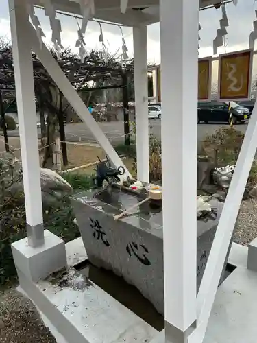 諏訪神社の手水舎