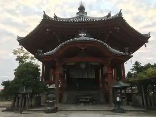 興福寺 南円堂の本殿・本堂