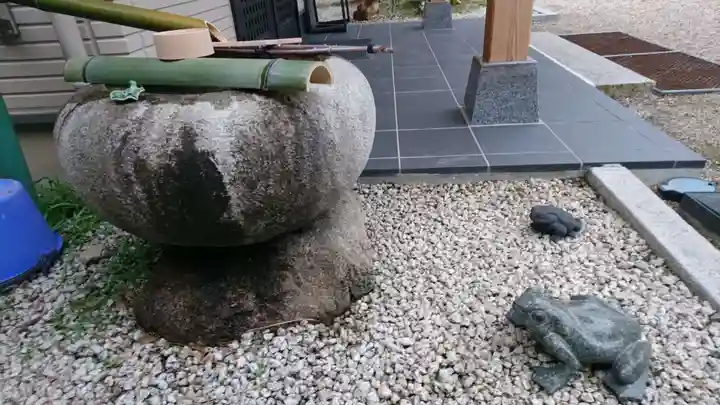 富部神社の手水舎