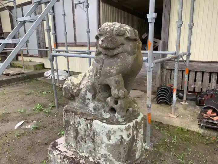 稲荷神社の狛犬