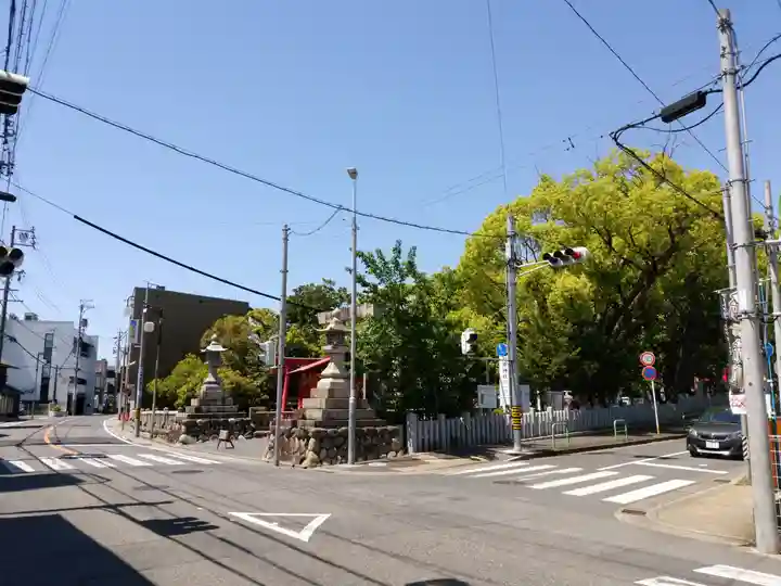 川原神社の周辺