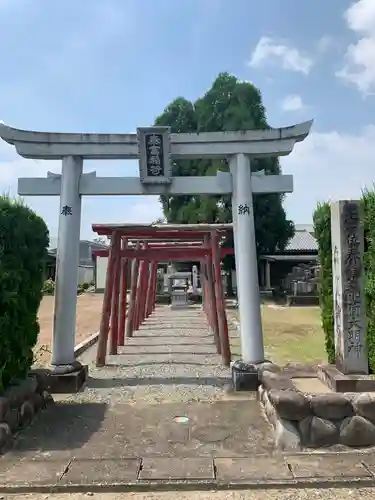 泰岳寺の鳥居