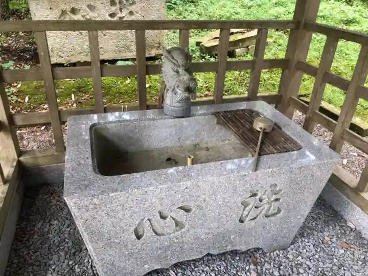 岩本神社の手水舎
