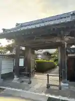 大通寺の{uncategorized: "未分類", other: "その他", undefined: "問題あり", building: "その他建物", grave: "お墓", sacred_gate: "鳥居", guardian: "狛犬", statue: "像", buddha: "仏像", history: "歴史", nature: "自然", garden: "庭園", animal: "動物", pagoda: "塔", temizu: "手水舎", mountain_gate: "山門・神門", sanctuary: "本殿・本堂", subordinate: "末社・摂社", art: "芸術", scenery: "景色", jizo: "地蔵", ema: "絵馬", goshuin: "御朱印", omikuji: "おみくじ", items: "授与品その他", amulet: "お守り", goshuincho: "御朱印帳", eats: "食事", festival: "お祭り", votive_dance: "神楽", shichigosan: "七五三参", wedding: "結婚式", experience: "体験その他", initially: "初詣", around: "周辺", anti_infection: "感染症対策"}