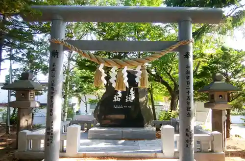 西岡八幡宮の鳥居