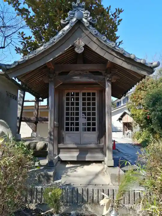 安楽寺の本殿・本堂