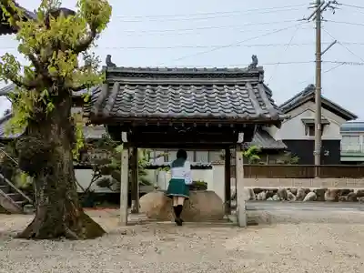 欣浄寺の手水舎