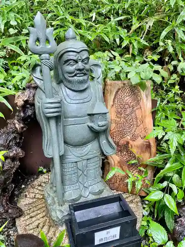 日光二荒山神社・恒霊山神社の像