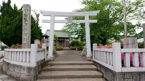 豆塚神社の鳥居