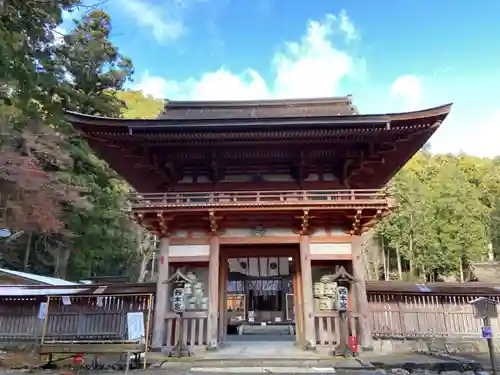 日吉大社の山門