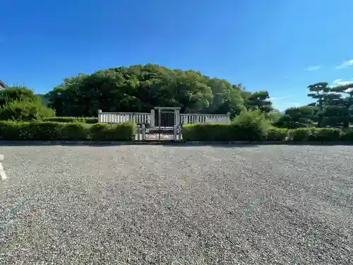 宣化天皇陵（身狹桃花鳥坂上陵）(奈良県)