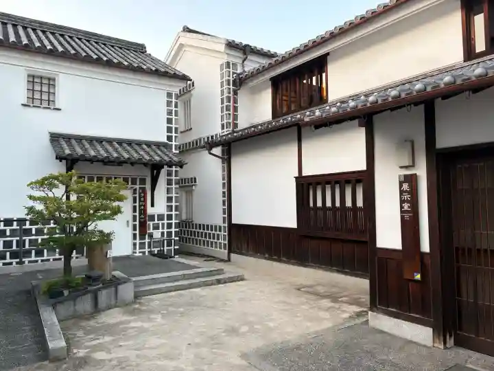 阿智神社の{uncategorized: "未分類", other: "その他", undefined: "問題あり", building: "その他建物", grave: "お墓", sacred_gate: "鳥居", guardian: "狛犬", statue: "像", buddha: "仏像", history: "歴史", nature: "自然", garden: "庭園", animal: "動物", pagoda: "塔", temizu: "手水舎", mountain_gate: "山門・神門", sanctuary: "本殿・本堂", subordinate: "末社・摂社", art: "芸術", scenery: "景色", jizo: "地蔵", ema: "絵馬", goshuin: "御朱印", omikuji: "おみくじ", items: "授与品その他", amulet: "お守り", goshuincho: "御朱印帳", eats: "食事", festival: "お祭り", votive_dance: "神楽", shichigosan: "七五三参", wedding: "結婚式", experience: "体験その他", initially: "初詣", around: "周辺", anti_infection: "感染症対策"}