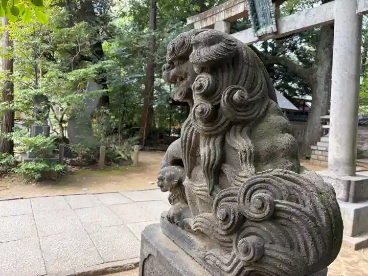 赤坂氷川神社の{uncategorized: "未分類", other: "その他", undefined: "問題あり", building: "その他建物", grave: "お墓", sacred_gate: "鳥居", guardian: "狛犬", statue: "像", buddha: "仏像", history: "歴史", nature: "自然", garden: "庭園", animal: "動物", pagoda: "塔", temizu: "手水舎", mountain_gate: "山門・神門", sanctuary: "本殿・本堂", subordinate: "末社・摂社", art: "芸術", scenery: "景色", jizo: "地蔵", ema: "絵馬", goshuin: "御朱印", omikuji: "おみくじ", items: "授与品その他", amulet: "お守り", goshuincho: "御朱印帳", eats: "食事", festival: "お祭り", votive_dance: "神楽", shichigosan: "七五三参", wedding: "結婚式", experience: "体験その他", initially: "初詣", around: "周辺", anti_infection: "感染症対策"}