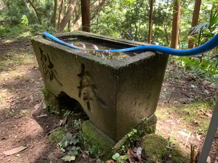 熊野神社の手水舎