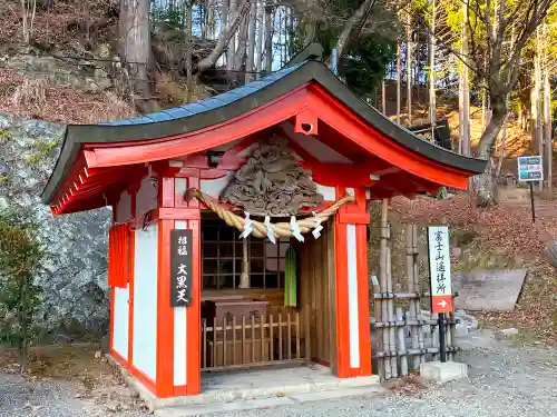 金櫻神社の末社・摂社