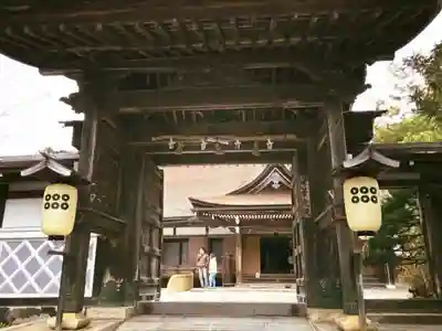 蓮華定院の山門・神門