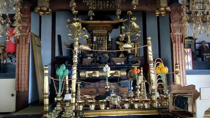 眞久寺六角堂の本殿・本堂