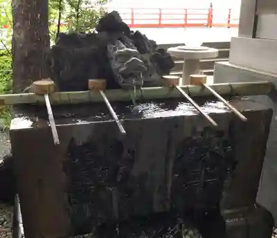多摩川浅間神社の手水舎
