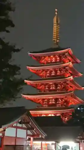 浅草寺の塔