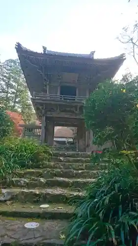 岩瀧寺の山門