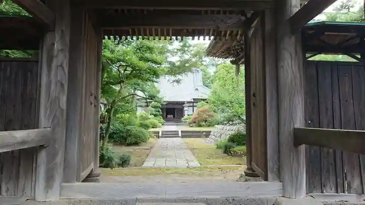 安養寺の山門・神門