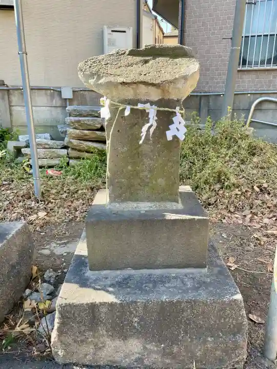 本一色天祖神社の{uncategorized: "未分類", other: "その他", undefined: "問題あり", building: "その他建物", grave: "お墓", sacred_gate: "鳥居", guardian: "狛犬", statue: "像", buddha: "仏像", history: "歴史", nature: "自然", garden: "庭園", animal: "動物", pagoda: "塔", temizu: "手水舎", mountain_gate: "山門・神門", sanctuary: "本殿・本堂", subordinate: "末社・摂社", art: "芸術", scenery: "景色", jizo: "地蔵", ema: "絵馬", goshuin: "御朱印", omikuji: "おみくじ", items: "授与品その他", amulet: "お守り", goshuincho: "御朱印帳", eats: "食事", festival: "お祭り", votive_dance: "神楽", shichigosan: "七五三参", wedding: "結婚式", experience: "体験その他", initially: "初詣", around: "周辺", anti_infection: "感染症対策"}