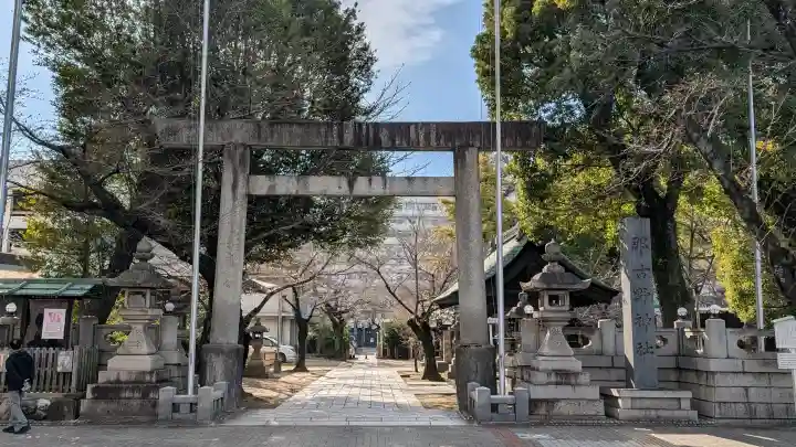 那古野神社の{uncategorized: "未分類", other: "その他", undefined: "問題あり", building: "その他建物", grave: "お墓", sacred_gate: "鳥居", guardian: "狛犬", statue: "像", buddha: "仏像", history: "歴史", nature: "自然", garden: "庭園", animal: "動物", pagoda: "塔", temizu: "手水舎", mountain_gate: "山門・神門", sanctuary: "本殿・本堂", subordinate: "末社・摂社", art: "芸術", scenery: "景色", jizo: "地蔵", ema: "絵馬", goshuin: "御朱印", omikuji: "おみくじ", items: "授与品その他", amulet: "お守り", goshuincho: "御朱印帳", eats: "食事", festival: "お祭り", votive_dance: "神楽", shichigosan: "七五三参", wedding: "結婚式", experience: "体験その他", initially: "初詣", around: "周辺", anti_infection: "感染症対策"}