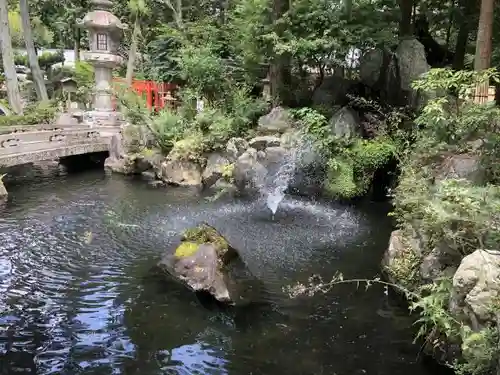 建部大社の庭園