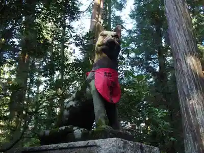三峯神社の狛犬