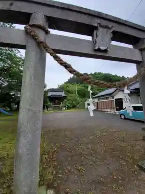 御霊小松神社の鳥居