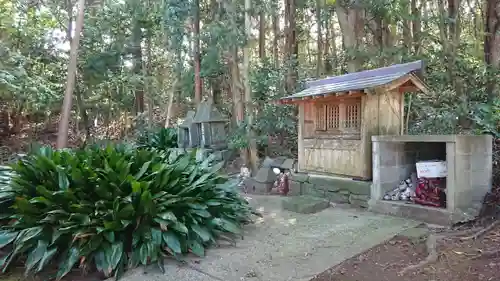 國津神社の末社