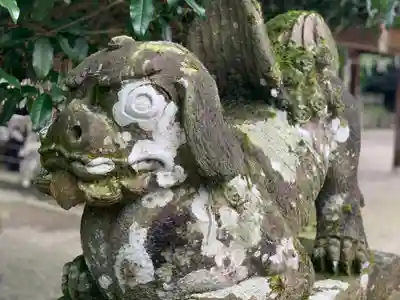 都萬神社の狛犬